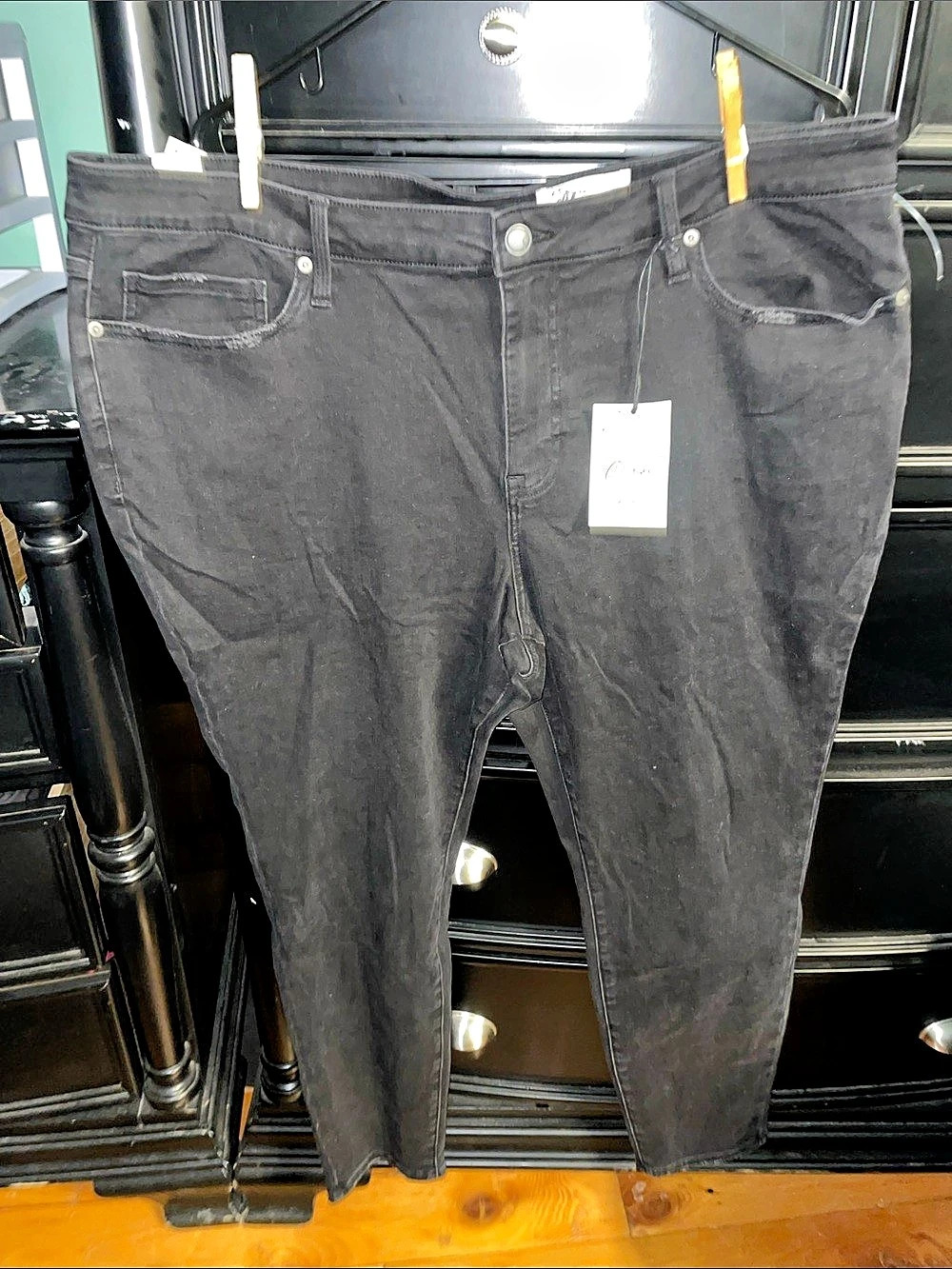 Cosmic Blue Love Skinny Jeans Black Waist 20W NWT